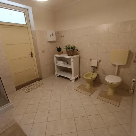 Nino Petrelli Appartement