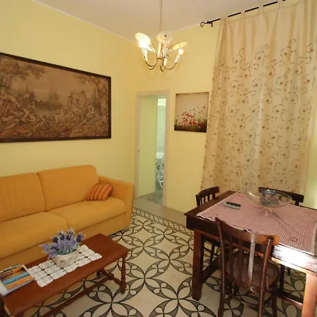 Nino Petrelli Appartement Naso